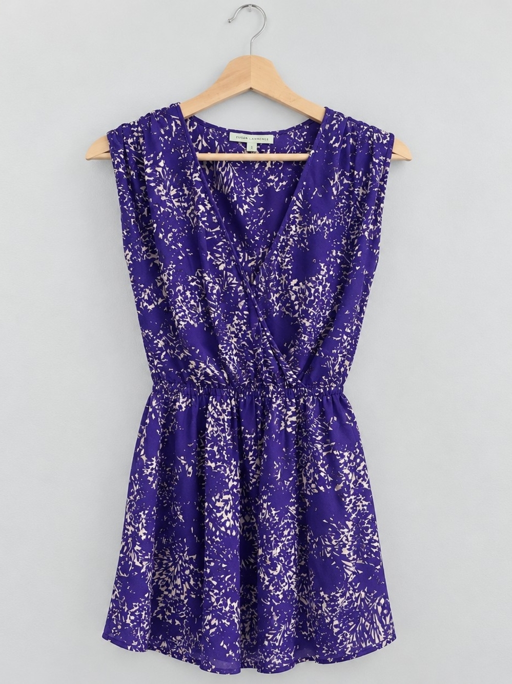 KIMCHI Blue 100% Silk Abstract Print Purple/Cream Sleevless Top Sz M Peplum